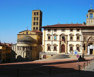 Церковь Санта Мария делла Пьеве / Santa Maria della Pieve