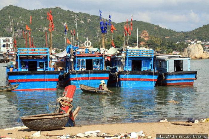 Рыболовецкие суда Нячанг, Вьетнам