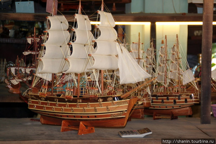 Деревянные модели судов Хойан, Вьетнам