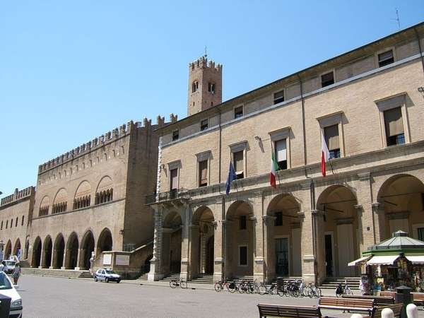 Палаццо дель Подеста / Palazzo del Podesta