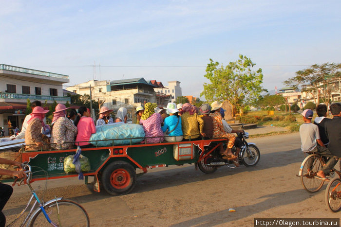 Мини автобус Камбоджа
