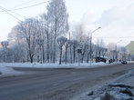 Скверик у Ленинградского шоссе, рядом с Красной площадью.