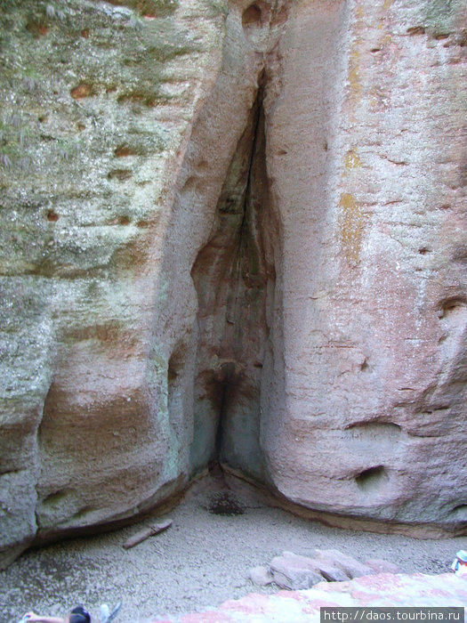 Пещера непорочной девы Парк горы Лунхушань, Китай