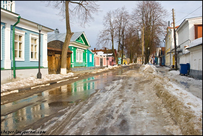 Улочки с цветастыми домами Городец, Россия