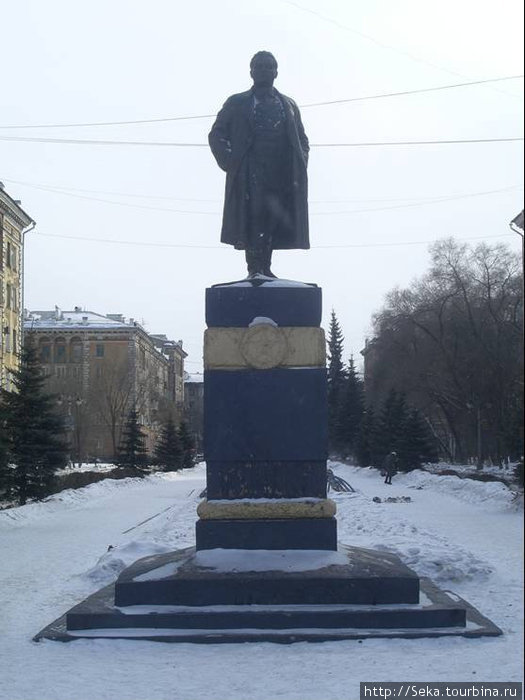 Памятник С.М. Кирову Новокузнецк, Россия