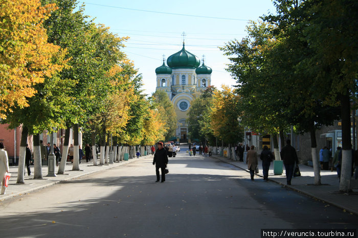 Соборная улица. Гатчина, Россия