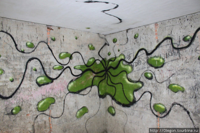 Графити есть где развернуться Кампот, Камбоджа