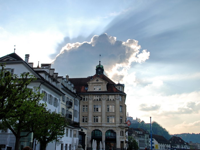 мистическое облако Люцерн, Швейцария
