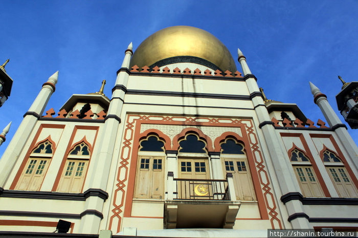 Мечеть Султан с золотым куполом Сингапур (город-государство)