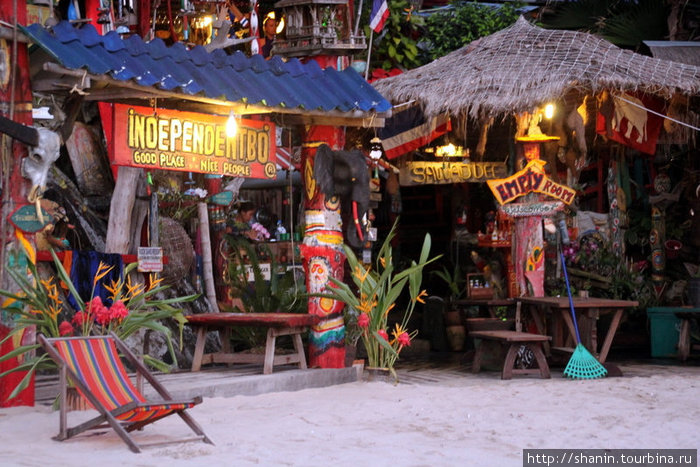 Гостиница для бэкпакеров на пляже Остров Чанг, Таиланд