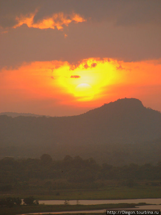 Закаты здесь яркие Дамбулла, Шри-Ланка
