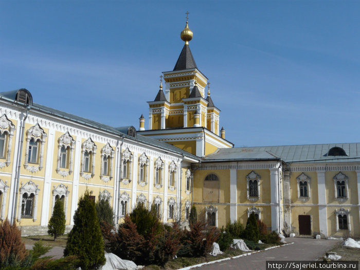 Пасха в Николо-Угрешском монастыре Дзержинский, Россия