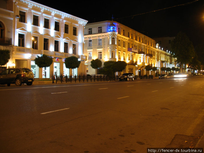 Проспект Руставели. Главная улица Тбилиси. Тбилиси, Грузия