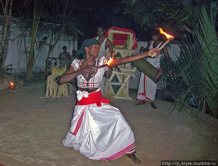 Фокусы с огнем Шри-Ланка