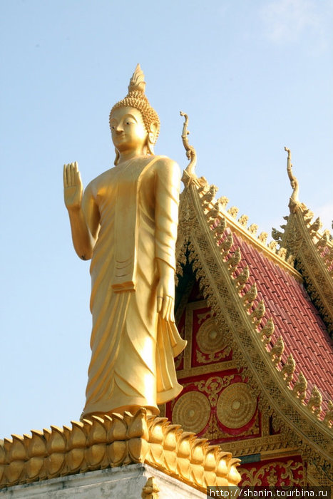 Золотой Будда на крыше Вьентьян, Лаос