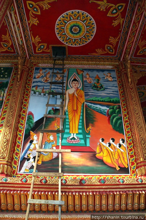 Картина на стене — один из эпизодов жизни Будды Вьентьян, Лаос