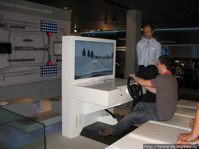Можно поводить новую БМВ на симуляторе Мюнхен, Германия