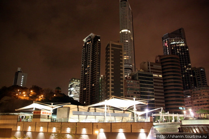 Ночь с видом на Гонконг Коулун, Гонконг