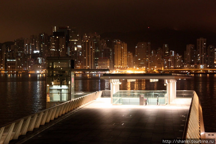Смотровая площадка ночью Коулун, Гонконг