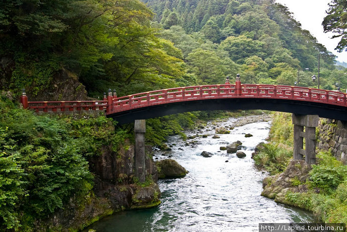 Священный мост Синкё Никко, Япония