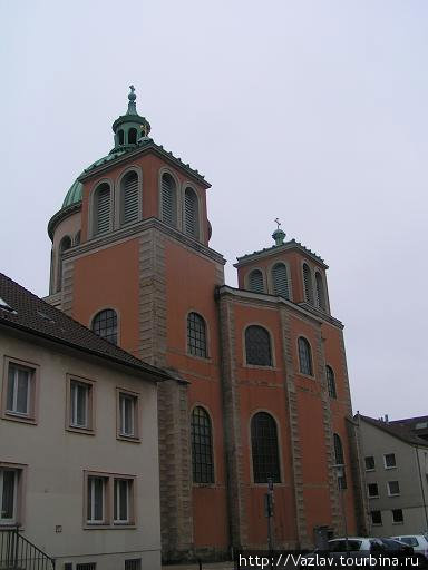 Башни собора; купол, увы, не поместился в кадре Ганновер, Германия