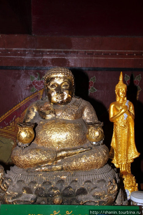 Два Будды — худой и толстый Пхитсанулок, Таиланд