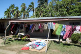 На жарком фиджийском солнце белье сушится очень быстро