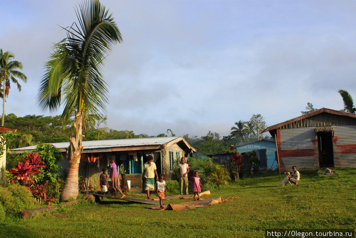Доброе утро, все пришли проверить не ушли ли мы Остров Вити-Леву, Фиджи