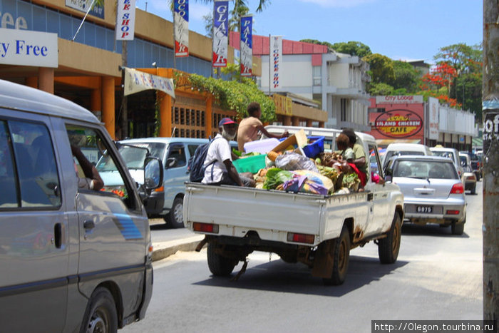 Перевоз людей, вещей и овощей Порт-Вила, Вануату