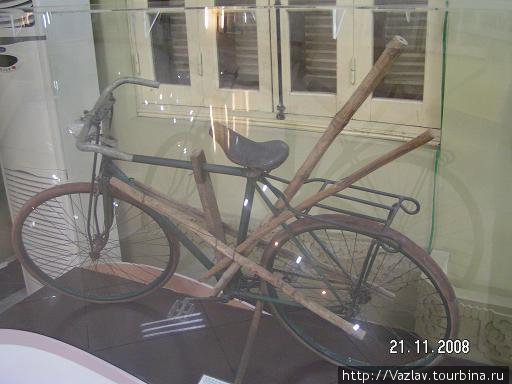 Типичный вьетнамский велосипед системы снабжения Ханой, Вьетнам