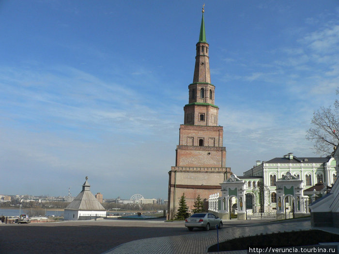 Казанская пизанская башня. Казань, Россия