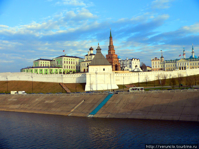 Вид с Кремлевского моста. Казань, Россия