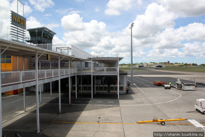 Аэропорт Порт-Вила, Вануату