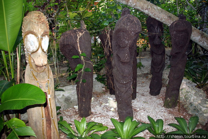 Идолы Порт-Вила, Вануату