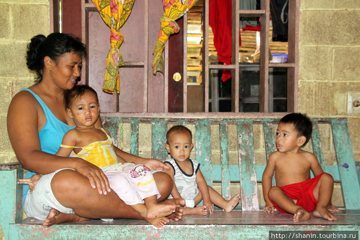 Многодетная семья Остров Савайи, Самоа