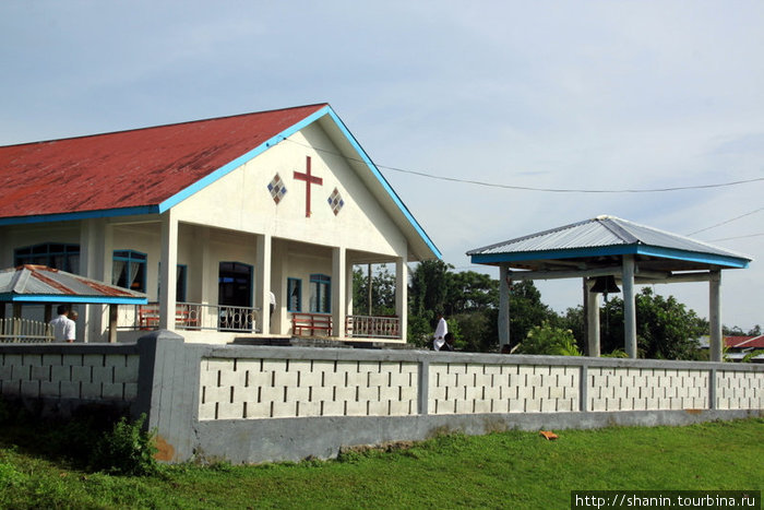 Церковь у дороги Остров Савайи, Самоа