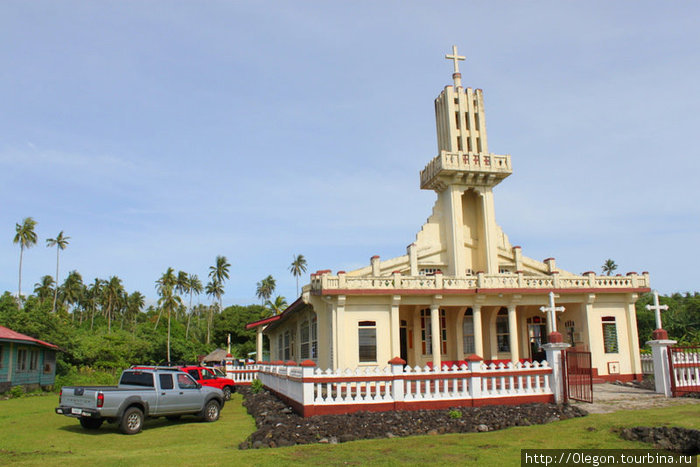 Церкви самой необычной формы можно увидеть на Самоа Самоа