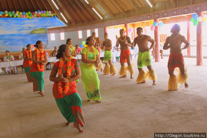 Хватит сидеть у компьютера- присоединяйтесь к танцам Остров Уполу, Самоа