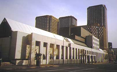 Монреальский музей современного искусства / Musée d'Art Contemporain de Montréal