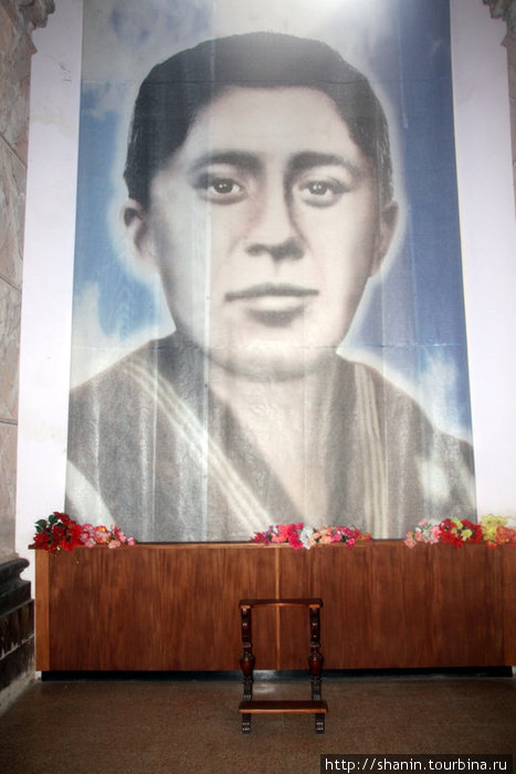 Портрет на стене Кафедрального собора Ведмы Ведма, Аргентина