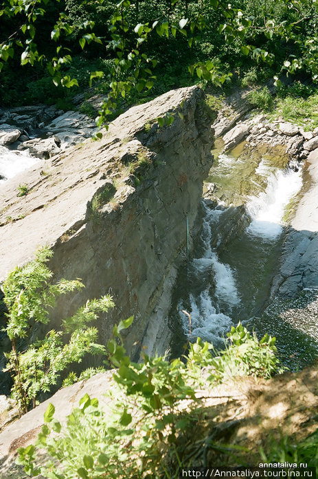 Водопад на реке Быков, Россия