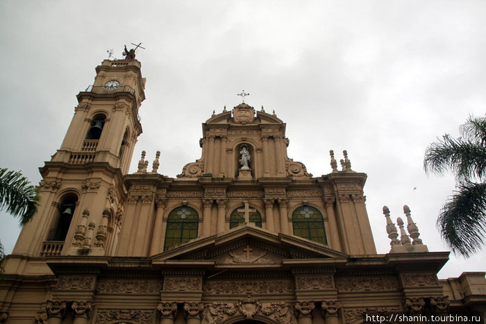 Башни кафедрального собора Сан-Сальвадор-де-Хухуй, Аргентина