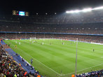 Стадион вмещает без полутора тысяч 100 000 зрителей. Стоит ли говорить, что на играх вроде Барселона-Интер свободных мест не бывает.