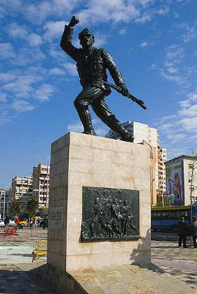 Памятник Неизвестному партизану