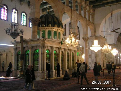 Тут хранится голова Иоанна Крестителя Дамаск, Сирия