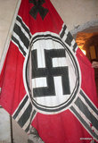 Знамя фашистской Германии в бункере Роммеля