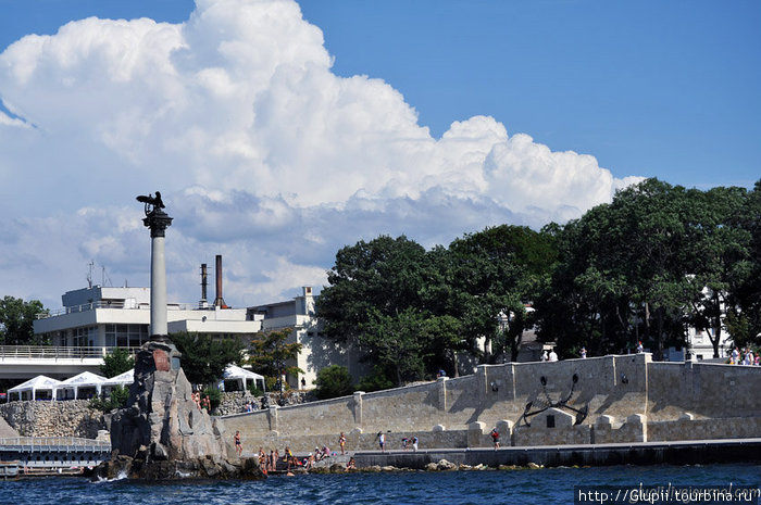 Памятник затопленным кораблям. Республика Крым, Россия
