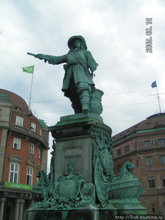 Памятник Нильсу Юэлю Копенгаген, Дания