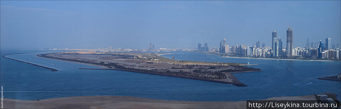 Вид на город Абу-Даби, ОАЭ