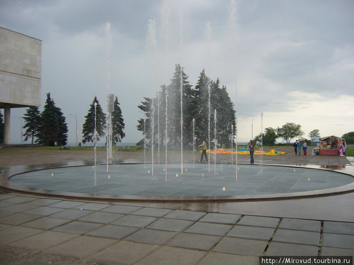 Дождливый весенний день в Ульяновске Ульяновск, Россия